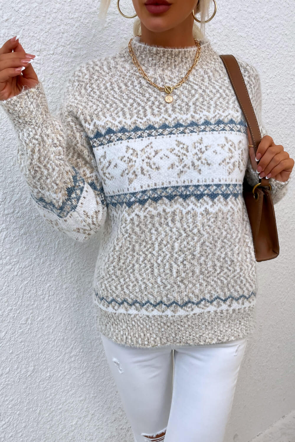 Cloudy Blue &amp; White Snowflake Pattern Mock Neck Women&#39;s Sweater