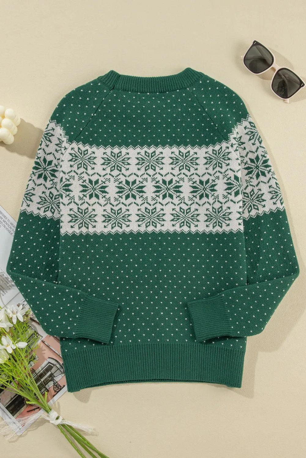 Green Christmas Holiday Graphic Round Crew Neck Long Sleeve Women&#39;s Sweater