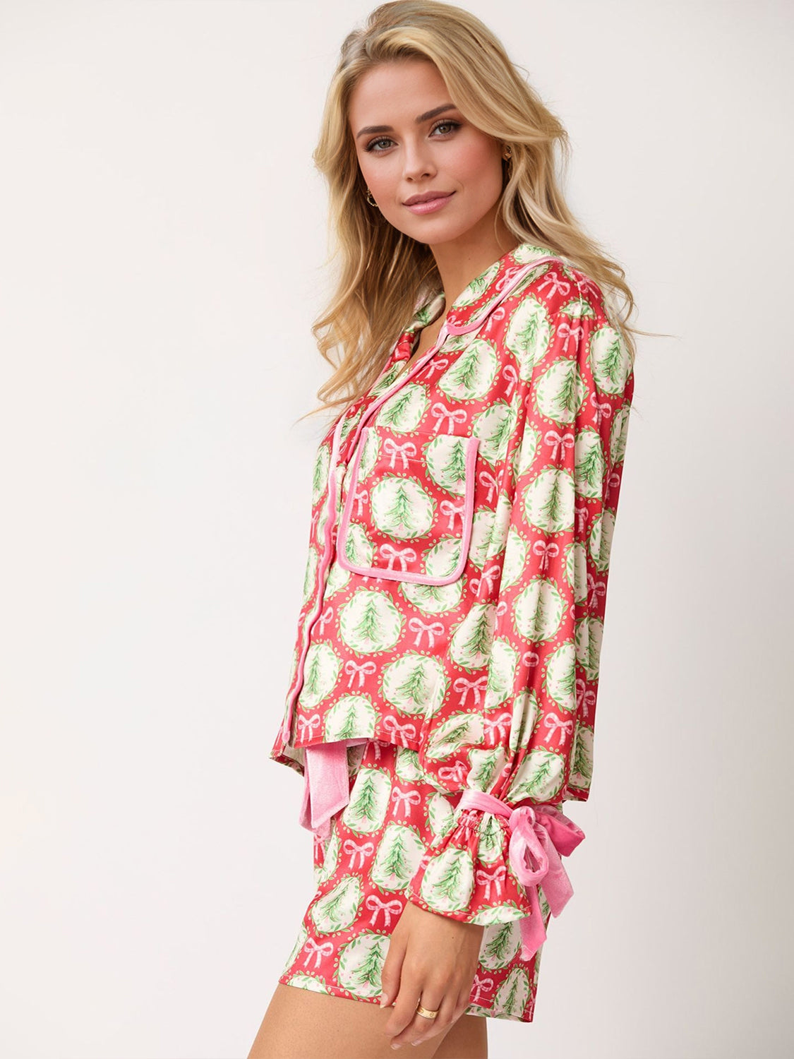 Pink Christmas Holiday Printed Collared Neck Long Sleeve Top &amp; Shorts Women&#39;s Pajamas