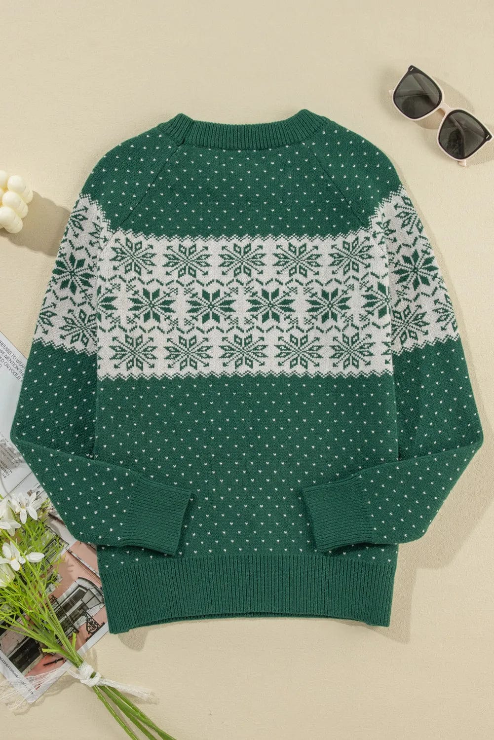 Trendsi Green Christmas Holiday Graphic Round Crew Neck Long Sleeve Women&#39;s Sweater Green Christmas Holiday Graphic Long Sleeve Women&#39;s Sweater Apparel &amp; Accessories &gt; Clothing &gt; Shirt &amp; Tops