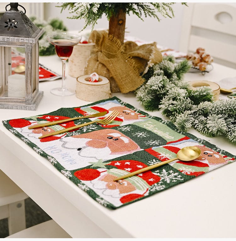 Trendsi Assorted 2-Piece Christmas Placemats Assorted 2-Piece Christmas Placemats