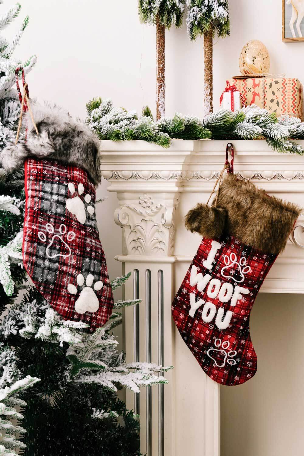 Trendsi Letter/Claw / One Size/2 Pack 2-Pack Plush Christmas Stockings 101400290268049 2-Pack Plush Christmas Stockings