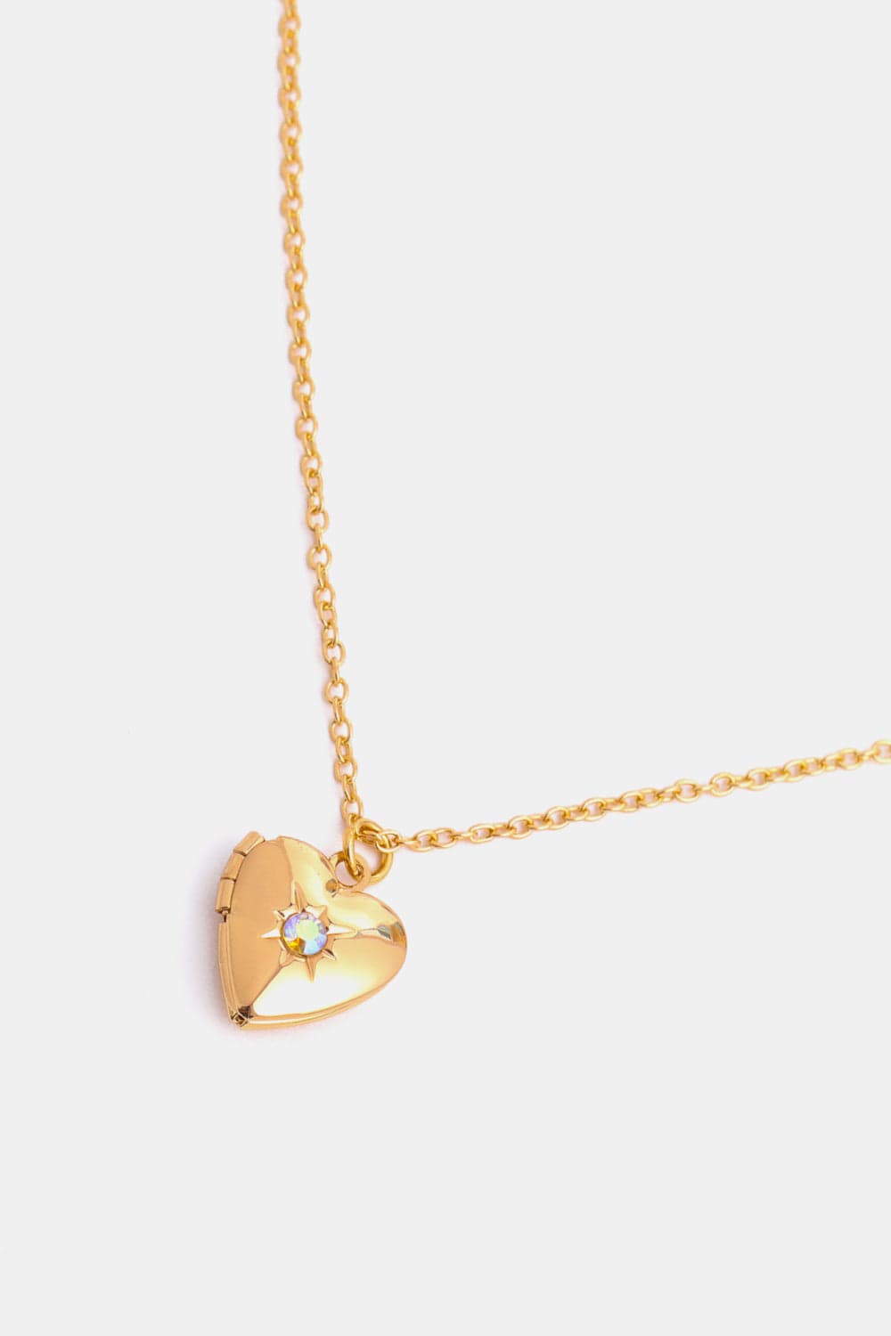 Trendsi Zircon Heart Shape 14K Gold-Plated Pendant Necklace Zircon Heart Shape 14K Gold-Plated Pendant Necklace