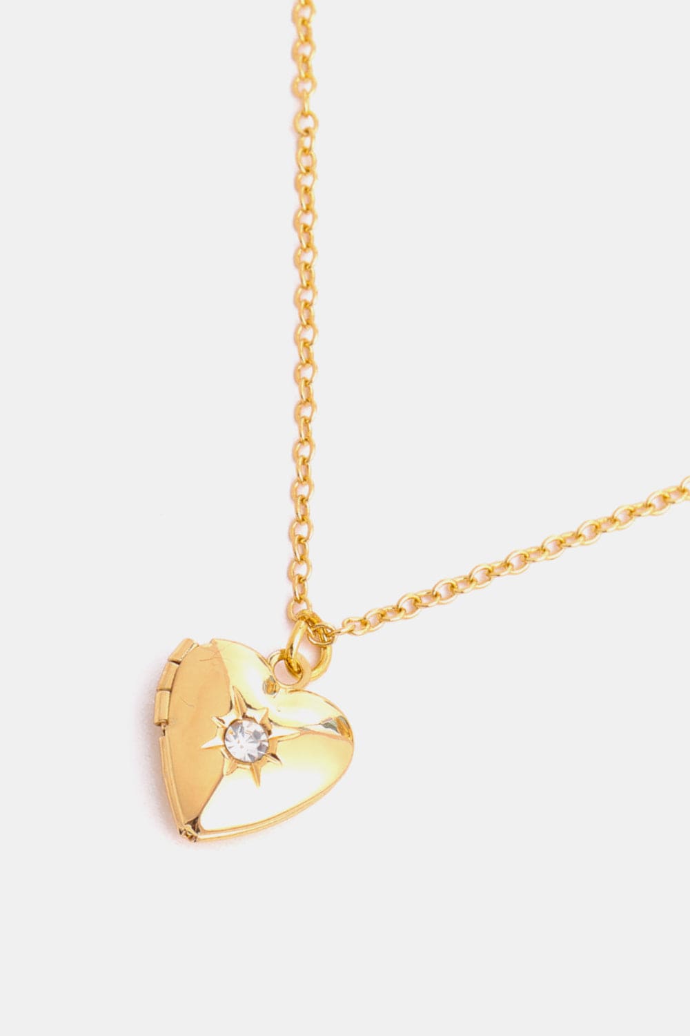 Trendsi Zircon Heart Shape 14K Gold-Plated Pendant Necklace Zircon Heart Shape 14K Gold-Plated Pendant Necklace