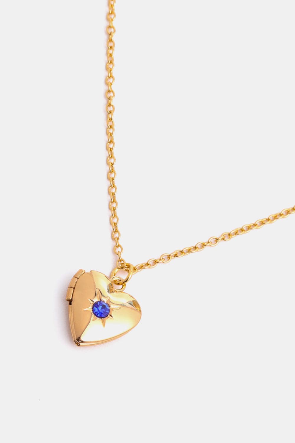 Trendsi Zircon Heart Shape 14K Gold-Plated Pendant Necklace Zircon Heart Shape 14K Gold-Plated Pendant Necklace