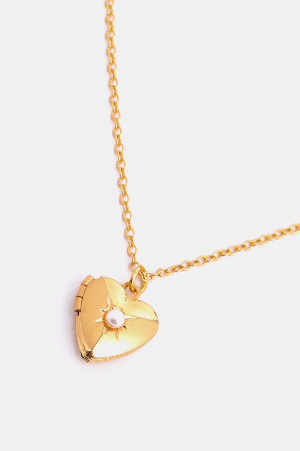 Trendsi Zircon Heart Shape 14K Gold-Plated Pendant Necklace Zircon Heart Shape 14K Gold-Plated Pendant Necklace